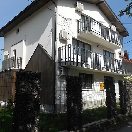 Gasthuis Ilidza Modern 4*
